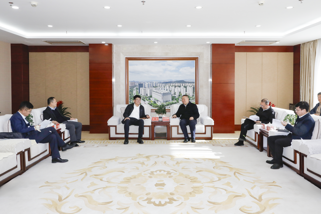 集團與中信銀行昆明分行、中信金融資產云南分公司交流座談