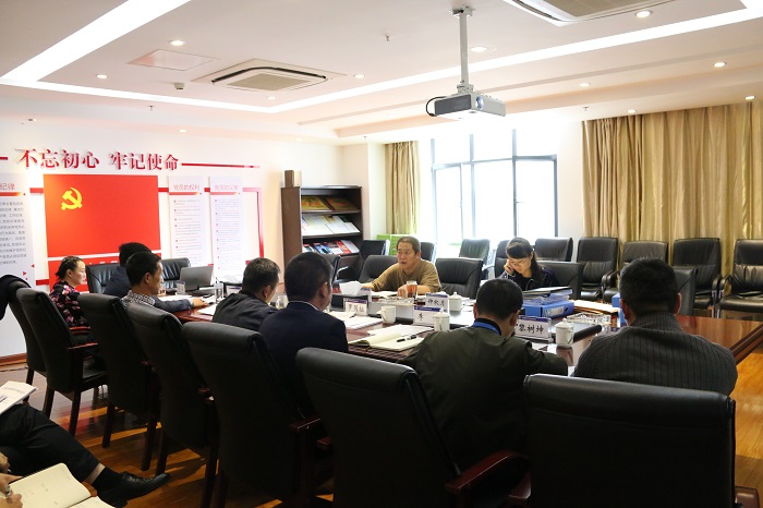 王曉方調研基層單位黨建工作