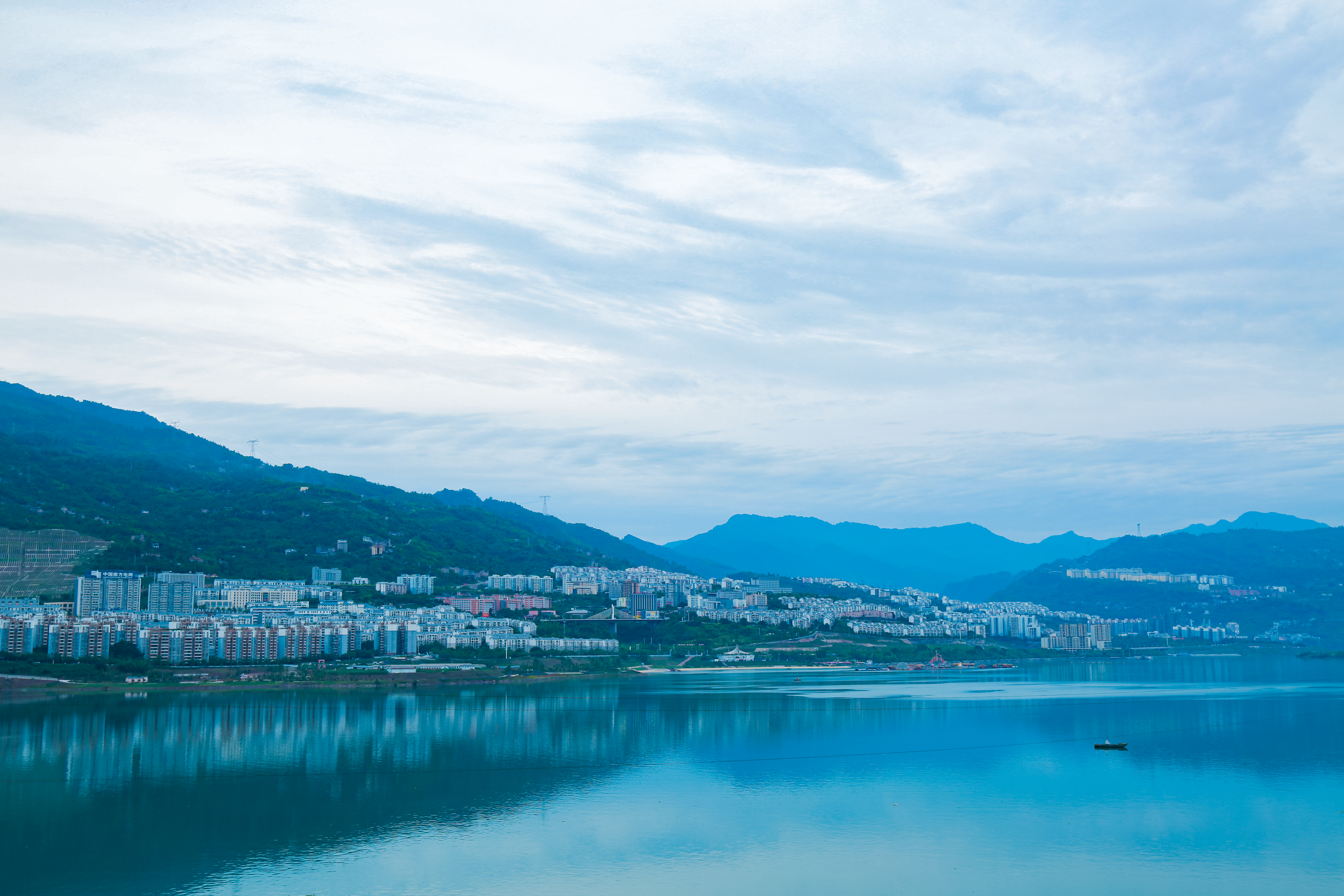 點亮金沙江上的四顆明珠