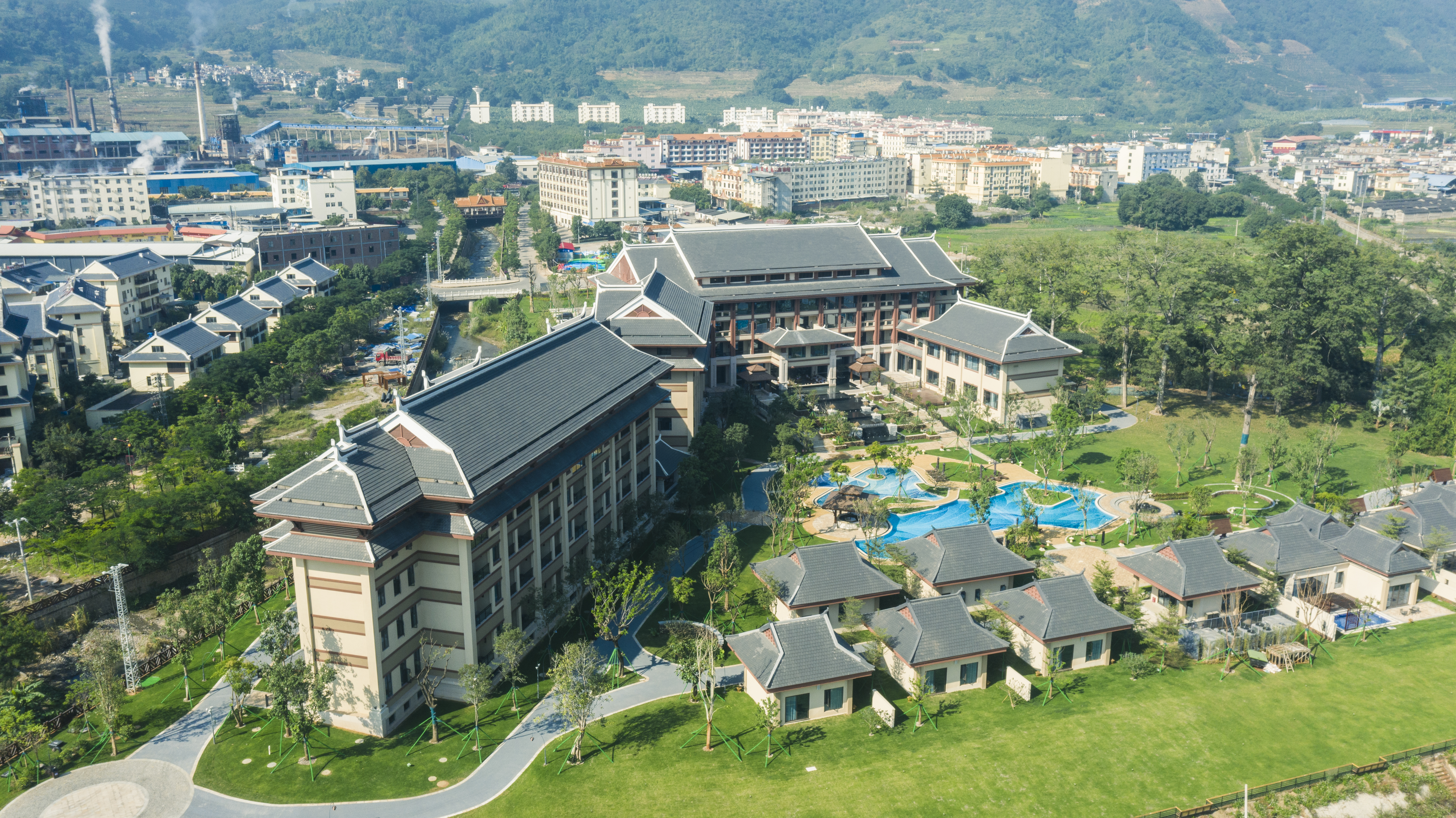 新平戛灑外灘豪生酒店