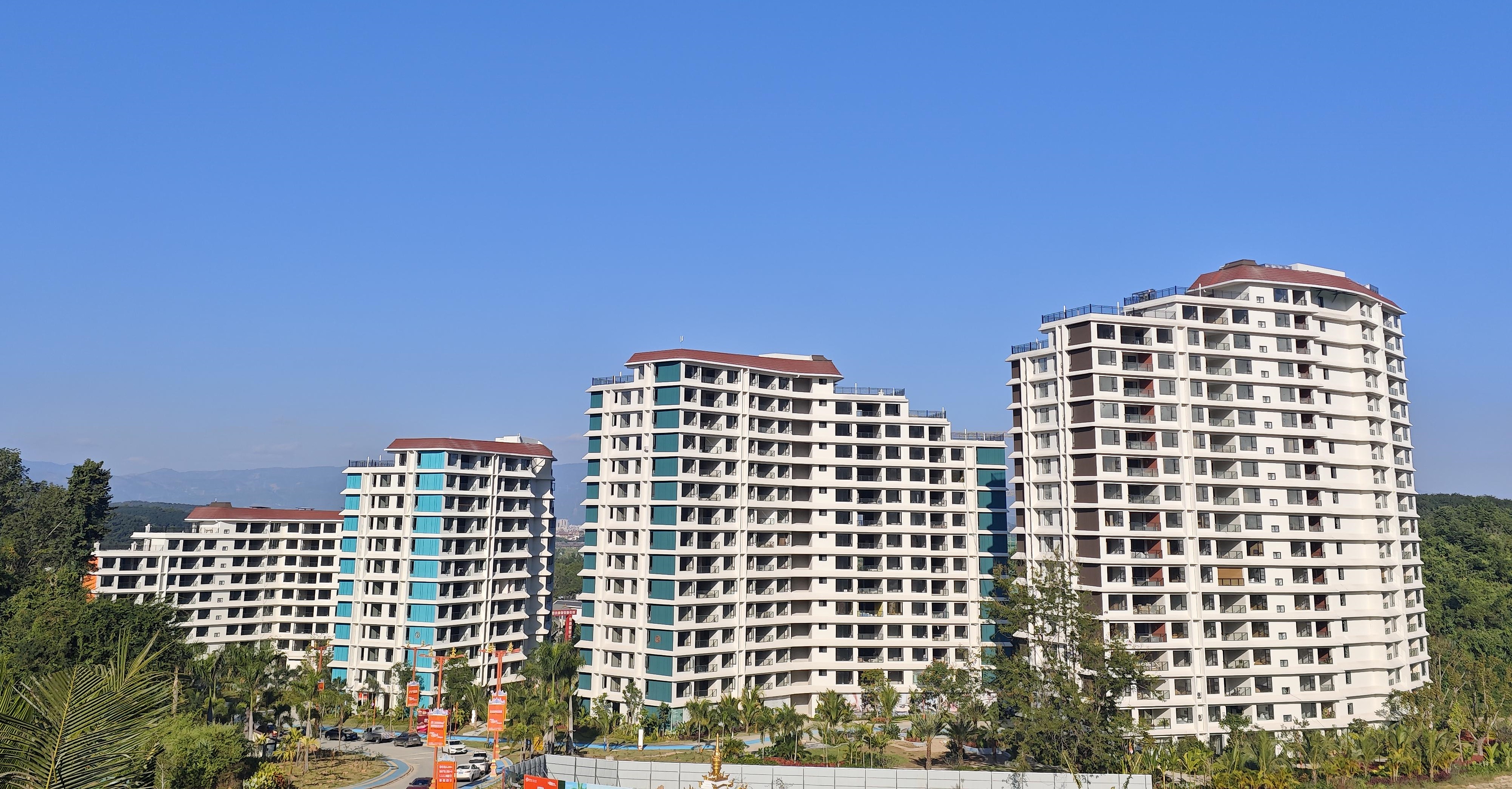 勐巴拉·嘎灑溫泉國際度假區(qū)－半山溪谷（一期）順利通過竣工驗(yàn)收